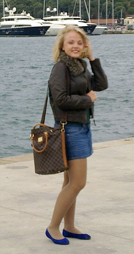 real woman - russiangirlslooking.com