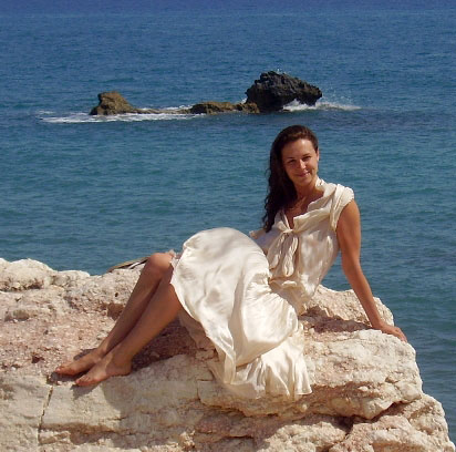 seeking_younger_woman - russiangirlslooking.com