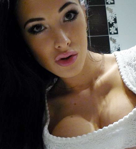 russiangirlslooking.com - wonder woman picture